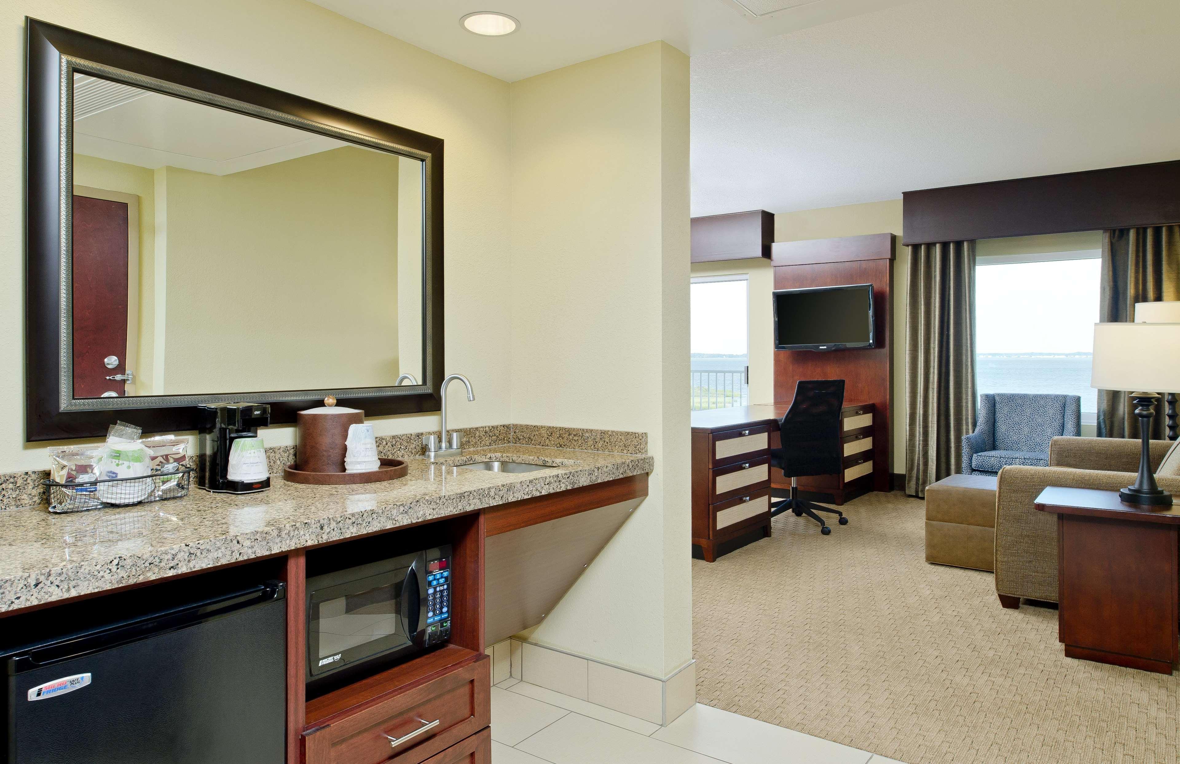 Hampton Inn & Suites Ocean City Bayfront-Convention Center Pokoj fotografie